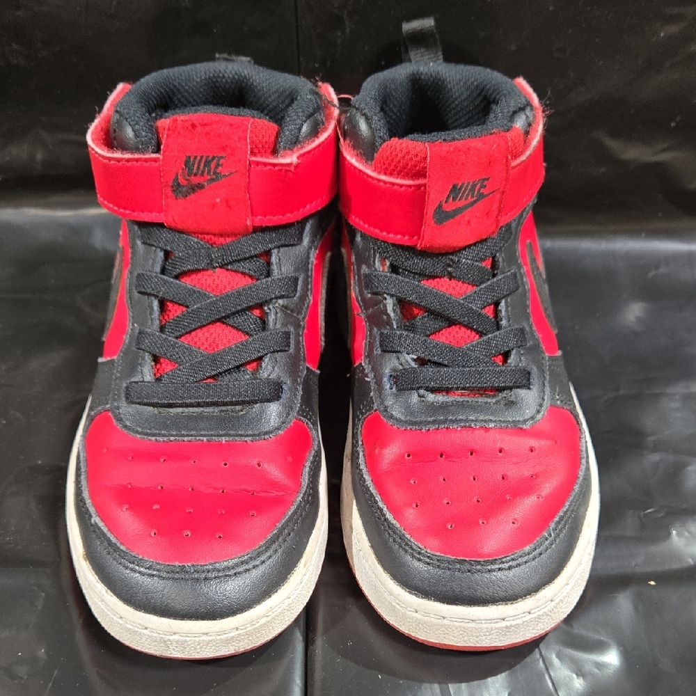 Nike Kids Size 11c Court Borough Mid 2 Black and Red Sneakers
